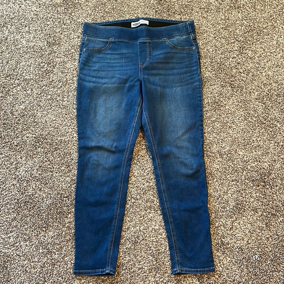 Old Navy Rockstar Super Skinny Jeggings - Picture 2 of 4